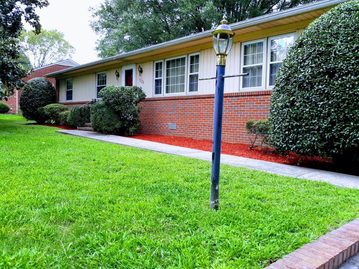 Quiet, Clean House W/ Steel Balls Bed and Breakfast Richmond Exterior foto